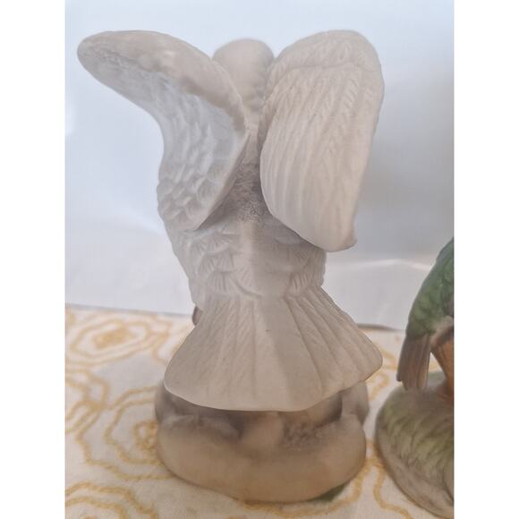 Andrea by Sadek Hummingbird & Royal Crown Dove Figurine Pair – 1980s Porcelain - Picture 10 of 12